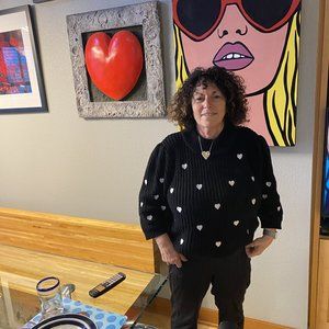 Meet your Posher, Ellen